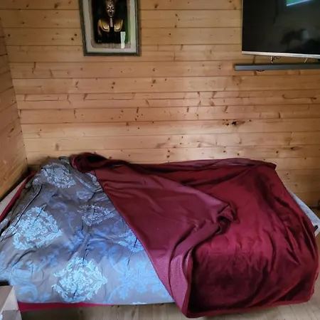 아파트 Aiamaja Sindi Location Sindi Kirsi 3 페르누