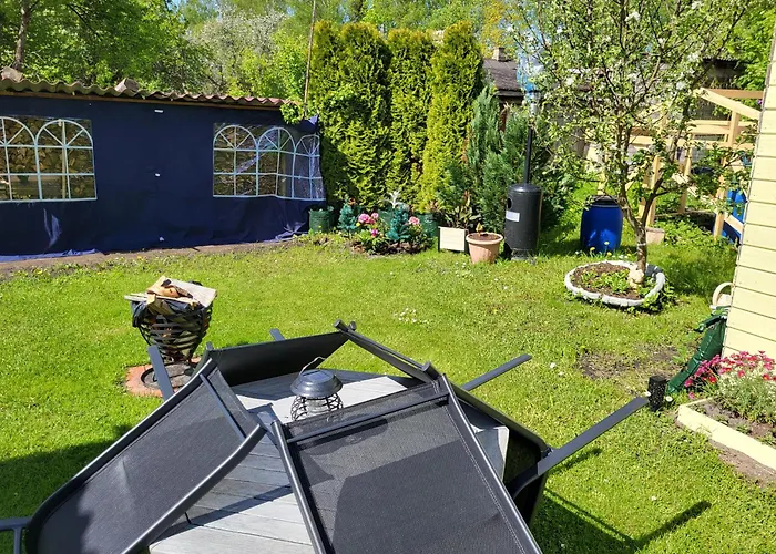 Aiamaja Sindi Location Sindi Kirsi 3 Apartman *